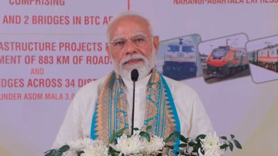 Assam Chunav 2026: PM मोदी ने 4,570 करोड़ की दी सौगात, बोले- ‘कांग्रेस झूठ की दुकान’, भाषण की 5 बड़ी बातें