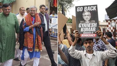दक्षिणेश्वर मंदिर के बाहर लगे 'Go Back Gyanesh Kumar' के नारे, CEC के होटल स्टे पर TMC ने क्यों काटा बवाल?