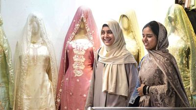 Delhi News: जमात-उल-विदा पर दिल्ली में क्या खुला, क्या बंद? चेक कर लें बाजार से लेकर बैंक की छुटी का अपडेट