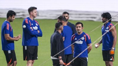 Wankhede Pitch, IND vs ENG: वानखेड़े की पिच छीनेगी भारत से वर्ल्ड कप? बॉलिंग कोच ने कुछ घंटे पहले बढ़ाई टेंशन