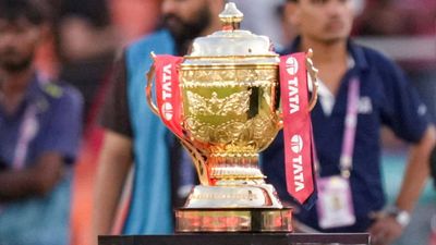 IPL 2026 Full Schedule: आईपीएल का पूरा शेड्यूल हुआ जारी, जयपुर में होंगे राजस्थान रॉयल्स के मुकाबले
