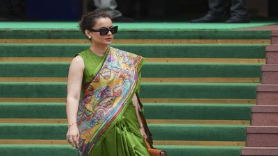 President Murmu Protocol Row: विवाद पर कंगना रनौत भड़कीं, बताया देश और संविधान का अपमान