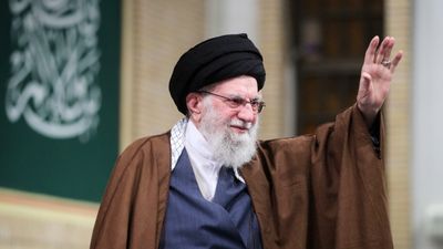 तेहरान में बड़ा धमाका, ईरान का सर्वोच्‍च नेता खामेनेई मारा गया! इजराइल ने किया दावा 