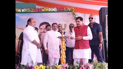 MP News: बर्थडे से एक दिन पहले सीएम डॉ. मोहन यादव ने दतिया को दी 62 करोड़ की सौगात, भांडेर में राज्य स्तरीय किसान सम्मेलन को किया संबोधित