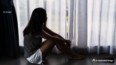 Maharashtra News: चोरी के शक में बाप बना हैवान, 2 बेटियों को रात भर लटकाकर पीटा, एक की जान गई