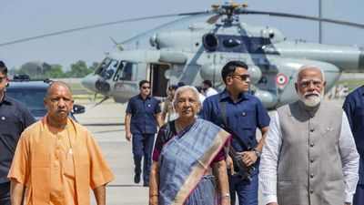 Jewar Airport: 'हर दो मिनट में उड़ेगा एक जहाज', PM मोदी ने किया एशिया के सबसे बड़े एयरपोर्ट का उद्घाटन!