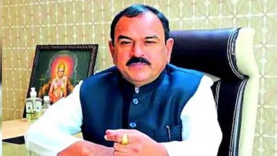 नकली सांप, झूठे चमत्कार और दरिंदगी, नासिक में दुष्‍कर्म के आरोपी ढ़ोगी ज्योतिषी अशोक खरात का खुला काला राज़ 