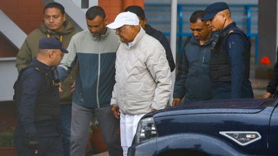 Nepal: गिरफ्तारी के बाद बिगड़ी KP शर्मा ओली की तबीयत, अस्पताल में भर्ती, जेल का डर या स्वास्थ्य गड़बड़?- Video