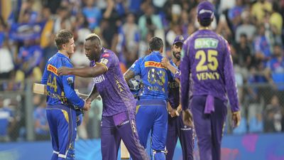 MI vs KKR: चिन्नास्वामी के बाद अब वानखेड़े में होगी रनों की बारिश, मैच से पहले पिच और वेदर रिपोर्ट आई सामने 