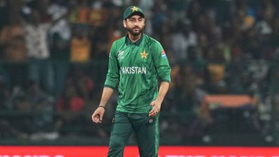 ICC के हंटर से सलमान अली की निकली हेकड़ी, विवादित रन आउट के बाद सुनाई कड़ी सजा