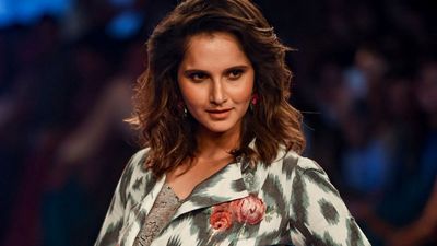 दुबई पर हमले का खौफ? सानिया मिर्जा की भावुक पोस्ट ने बढ़ाई फैंस की धड़कनें, आखिर कहां हैं टेनिस स्टार?