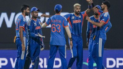 T20 World Cup 2026: सुपर-8 खत्म! इन 5 खिलाड़ियों ने मचाया कोहराम, एक भारतीय नाम ने चौंकाया T20 World Cup: भारत का सेमीफाइनल में कब और किस टीम से होगा मुकाबला, डेट और टाइम कर लें नोट