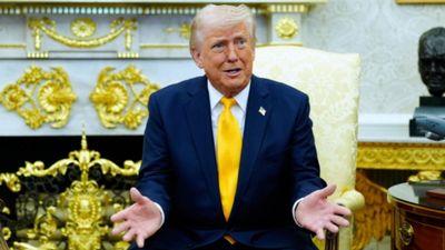 युद्ध के बीच ईरान ने ट्रंप को भेजा ‘बेशकीमती तोहफा’, आखिर क्या है यह रहस्यमयी गिफ्ट