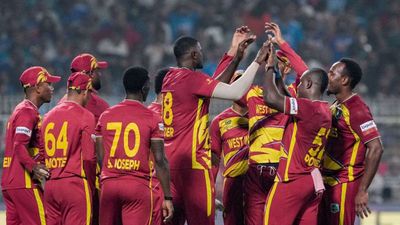 आसमान में मंडराती मिसाइलों ने रोकी वेस्टइंडीज की सांसें, विश्व कप के बाद फंस गई टीम, नहीं लौट पाई अपने देश