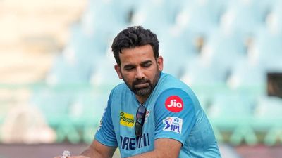 T20 विश्व कप के बीच BCCI ने जहीर खान को दी बड़ी जिम्मेदारी, हरभजन सिंह की भी होगी एंट्री?