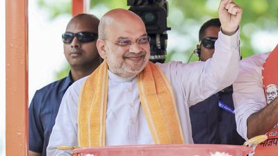 Bengal Election: अमित शाह के इवेंट में हंगामे पर चुनाव आयोग सख्त, कोलकाता DCP समेत 5 पुलिसवाले सस्पेंड