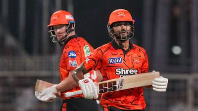 KKR vs SRH: केकेआर की एक गलती से चला गया मैच, हैदराबाद के 2 खिलाड़ियों ने पलटा गेम