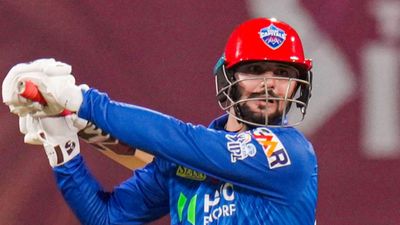 LSG vs DC: 26/4 के स्कोर से दिल्ली ने ऐसे खड़ा किया जीत का किला, 2 बल्लेबाजों ने तोड़ा लखनऊ का सपना