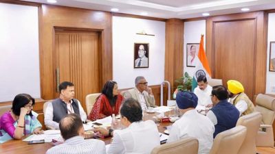 CM भगवंत मान की बड़ी जीत, केंद्र पंजाब से तुरंत उठाएगा 155 लाख मीट्रिक टन अनाज, चलेंगी स्पेशल ट्रेनें