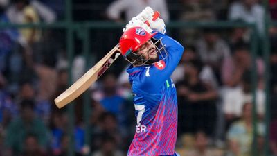 58, 70, 90 रनों की पारियों से समीर रिजवी ने लगाई प्लेयर ऑफ़ द मैच की हैट्रिक, विराट कोहली के खास क्लब में शामिल