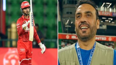 PSL 2026: बेटे को मिला अवॉर्ड तो पिता की आंखों से निकल गए आंसू! फोटोग्राफर का बेटा बना पीएसएल का चमकता सितारा!