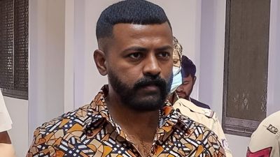 Sukesh Chandrashekhar को कोर्ट से मिली जमानत, क्‍या जेल से मिलेगी रिहाई? ₹50 करोड़ से जुड़ा मामला क्‍या है? 