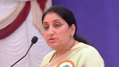 NCP संभालने के बाद सुनेत्रा पवार का बड़ा एक्शन, प्रफुल्ल पटेल, सुनील तटकरे, भुजबल समेत दिग्गज नेता यहां से आउट