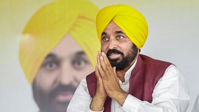 Punjab Nagar Panchayat Chunav: नगर निगम-नगर पंचायत चुनावों में कैसे AAP की ऐतिहासिक जीत? BJP धुंआ-धुंआ
