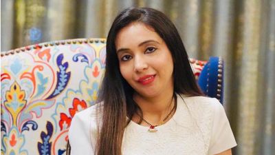 Love Story: ब्राह्मण अभिषेक बनर्जी ने की है पंजाबी कुड़ी से शादी, कौन है पत्नी? विवादों से जुड़ा है नाम