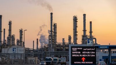 UAE Petrol Price: 60% तक महंगा हुआ पेट्रोल! जहां से आ रहा कच्चा तेल वहीं उछले दाम, भारत में क्या होगा?
