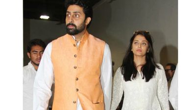 Aishwarya, Abhishek Spotted Together At Dharmendra's Prayer Meet 