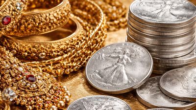 Hyderabad Gold Silver Rate Today, January 29, 2026: Gold Stable Before Budget, Silver Over ₹4 Lakh