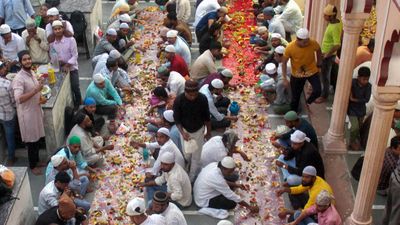 Ramadan Moon Sighting 2026 in India: Crescent Moon Sighted; Roza To Begin From Feb 19