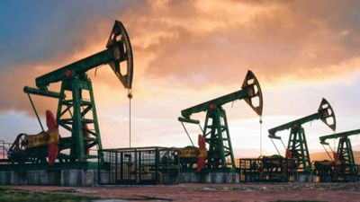 Oil Slumps 6% As Trump Claims Iran War Will Be Over 'Ahead of Schedule'