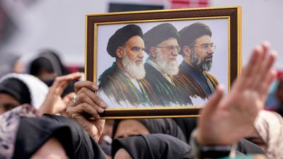 Strait of Hormuz Won’t Return to Pre-War Levels, Iran Says US Must Lead Talks