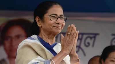 West Bengal Elections 2026: Mamata Banerjee Announces ₹500 Hike for Priests, Muezzins Hours Before Poll Dates