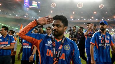 Grand Welcome for Sanju Samson at Thiruvananthapuram International Airport