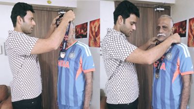 Viral Video Shows Shivam Dube Honouring Father After ICC Men's T20 World Cup 2026 Victory
