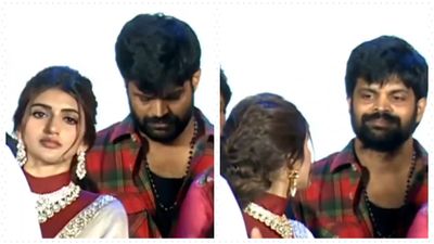 Did Sreeleela Scold Mahesh Achanta At Ustaad Bhagat Singh Event? Watch Viral Clip