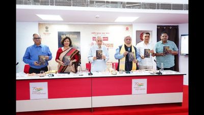 Book Stree Ki Divyata by Gulab Kothari Launched on International Women's Day