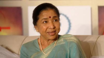 What Caused Asha Bhosle’s Death? Breach Candy Doctors Reveal Illness