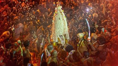 Bengaluru Karaga 2026: 26-km Midnight Procession Draws Lakhs as Tradition, Devotion Light Up City