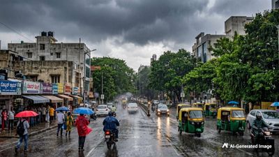Bengaluru Rain: April Showers Likely in Next 12-24 Hours, Thunderstorm Chances at 35–40%