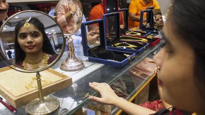 Chennai Gold Rate Today (April 6): Gold Drops Over Rs 150 - Check Latest Price In GRT, Lalitha & Other Shops