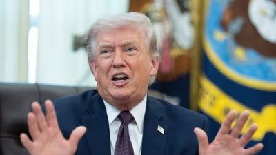 Donald Trump Issues Fresh 48-Hour Ultimatum to Iran Over Hormuz Standoff