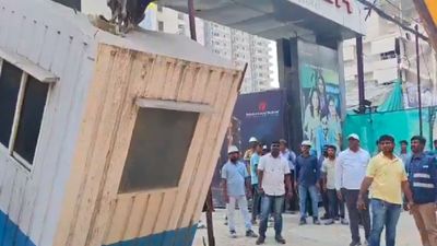 GHMC Targets Footpath Encroachments Near Hospitals, Markets And Junctions Across Hyderabad