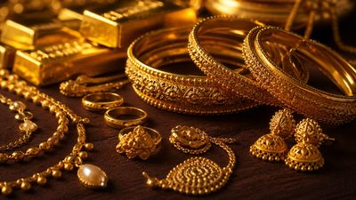Gold Prices April 23: Gold Rate Today Falls In Bangalore Across 24K, 22K, 18K As Dollar, Oil Trends Impact  