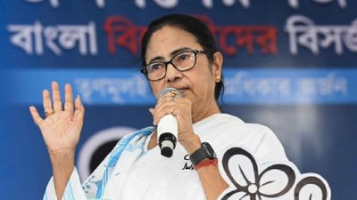 From SIR To ED Raids: Why Mamata Banerjee’s Fourth-Term Bid Is Her Toughest Election Yet