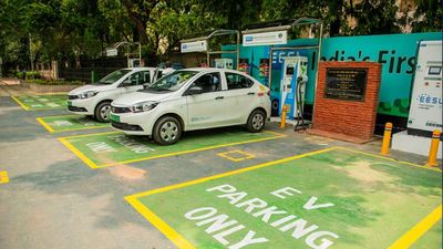Delhi Draft EV Policy 2026: Zero Road Tax On EVs Up To Rs 30 Lakh, Petrol Two-Wheelers To End by 2028