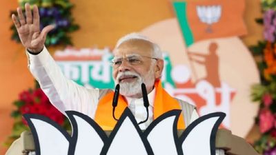 PM Modi Promises 7th Pay Commission for West Bengal Employees if BJP Forms Government